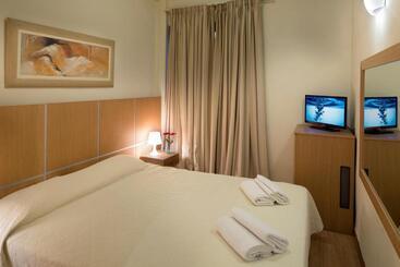 Blue Sea Hotel Alimos