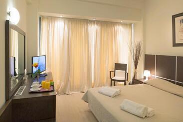 Blue Sea Hotel Alimos