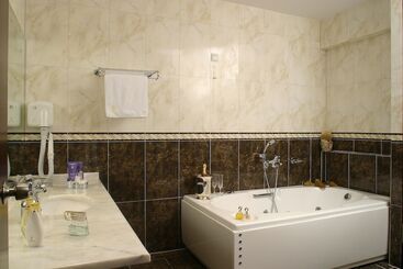 Blue Sea Hotel Alimos