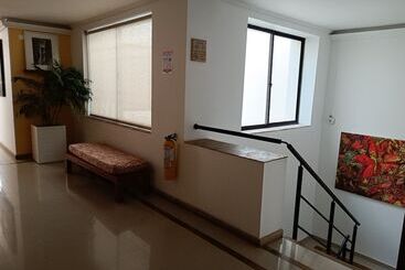 هتل Boutique Confort Suites