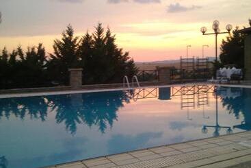 هتل αchillion Grevena