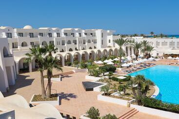 هتل Club Palm Azur Families And Couples