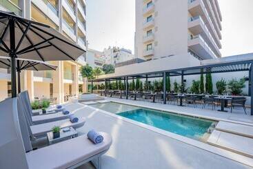 هتل Divani Escape