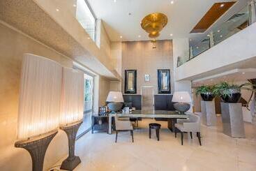 هتل Divani Escape
