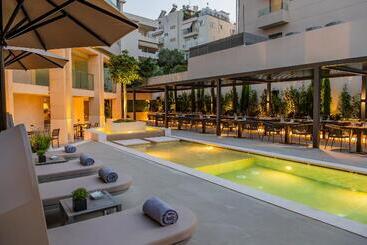 هتل Divani Escape