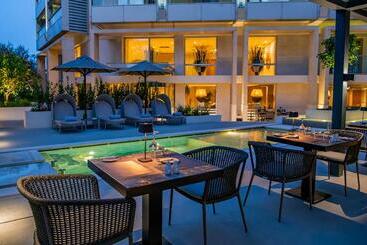 هتل Divani Escape