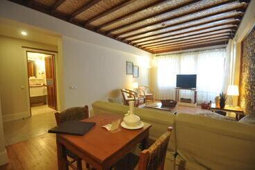 El Vino Hotel & Suites