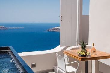 هتل Altana Heritage Suites