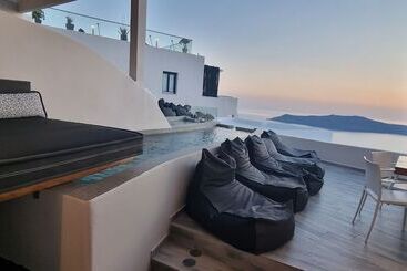 هتل Altana Heritage Suites
