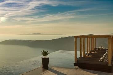 هتل Altana Heritage Suites