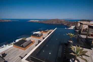 هتل Altana Heritage Suites