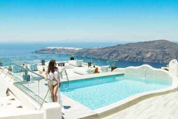 هتل Altana Heritage Suites