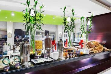 هتل Ibis Muscat