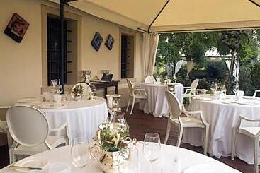 هتل Il Cecchini