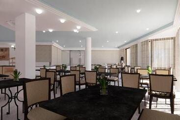 هتل Chrispy Beach Resort, Agia Marina