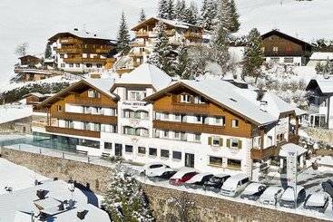 هتل Interski
