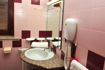 هتل Club Le Rose