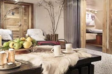 هتل Les Suites – Maison Bouvier