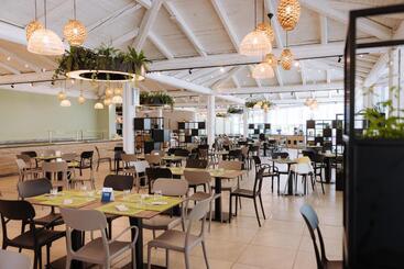 هتل Nicolaus Club Magna Grecia