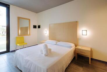هتل Nicolaus Club Magna Grecia