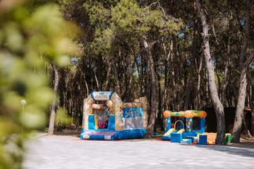هتل Nicolaus Club Magna Grecia
