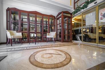 هتل Oglakcioglu Park Boutique