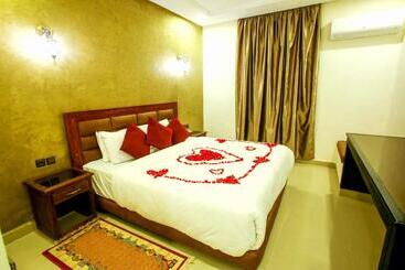 Palm S Hotel Club