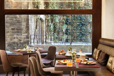 هتل Ponte Vecchio Suites & Spa