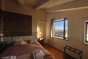 هتل Relais Palazzo Paleologi Sec.xiv