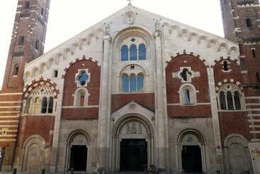 هتل Relais Palazzo Paleologi Sec.xiv
