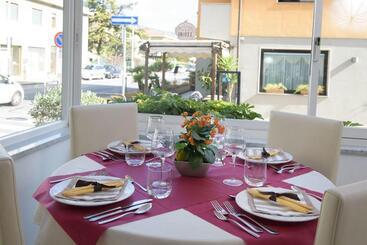 Ristorante La Marina Mhotelsgroup - San Bartolomeo al Mare