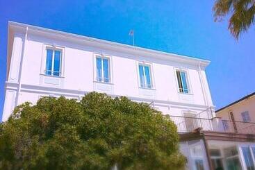 هتل Sanremo Luxury Suites