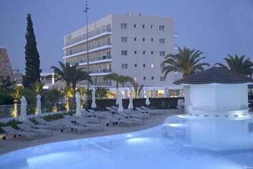 هتل Sunrise Gardens Apart