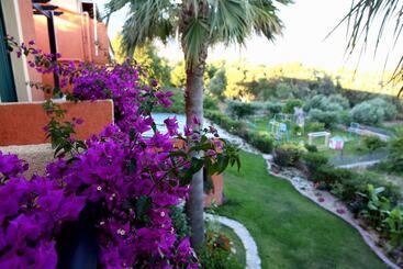هتل Sunrise Inn