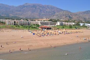هتل Vantaris Palace
