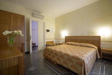 هتل Villa Imperiale