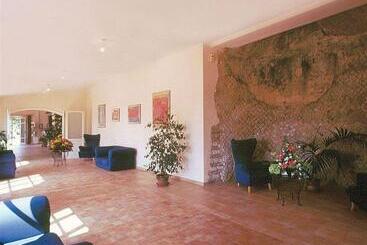 هتل Villa Irlanda Grand