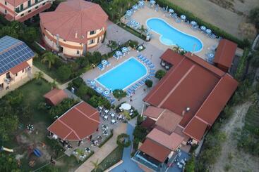 هتل Village & Residence Club Aquilia