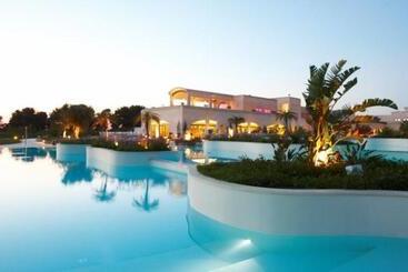 هتل Vivosa Apulia Resort