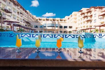 استراحتگاه Imperial Shams Abu Soma