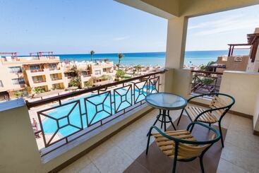 استراحتگاه Imperial Shams Abu Soma