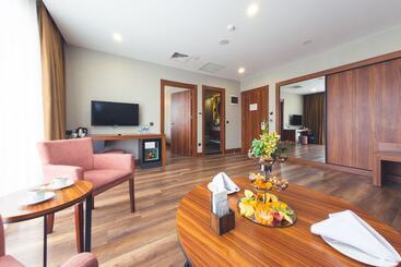 هتل Hilas Thermal Resort & Spa