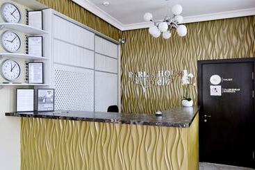 هتل Lux Promo Park & House