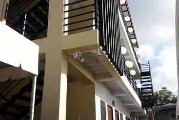 B & E Apartelle