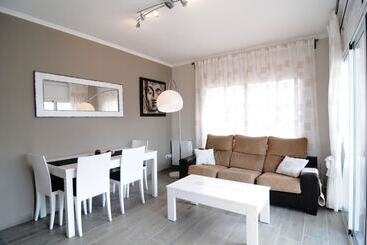 هتل Homeholidaysrentals  Maritim V