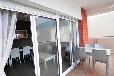 هتل Homeholidaysrentals  Maritim V