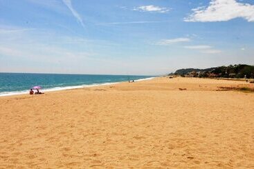 هتل Homeholidaysrentals  Maritim V
