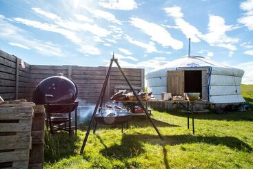 هتل Traustholtshólmi   Yurt Experience On A Private Island