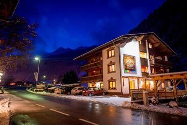 پانسیون Alpenhaus Monte
