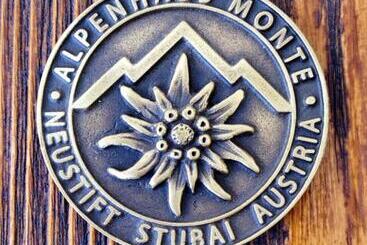 پانسیون Alpenhaus Monte